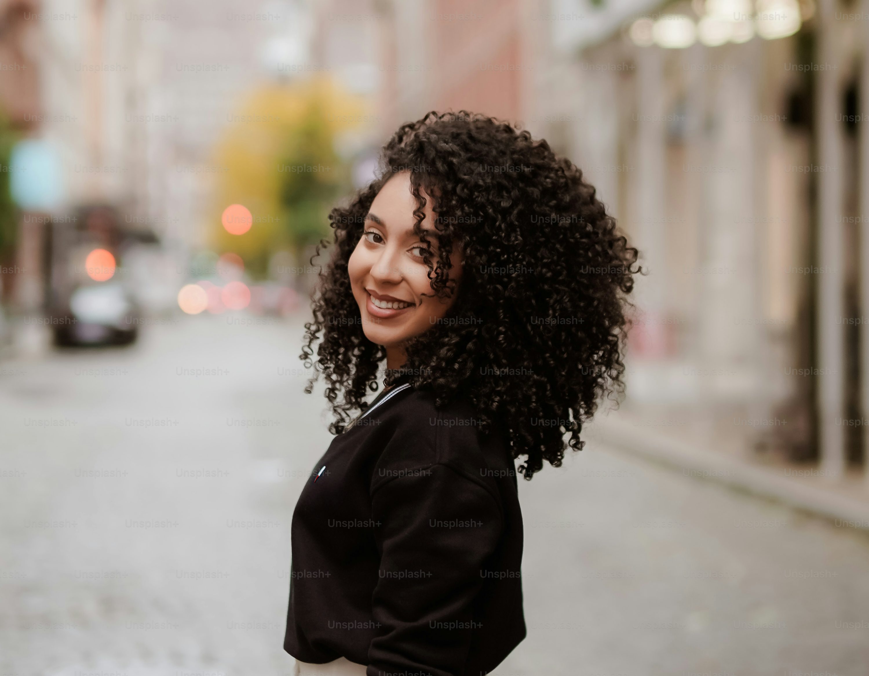 Model with flowing VELORA hair