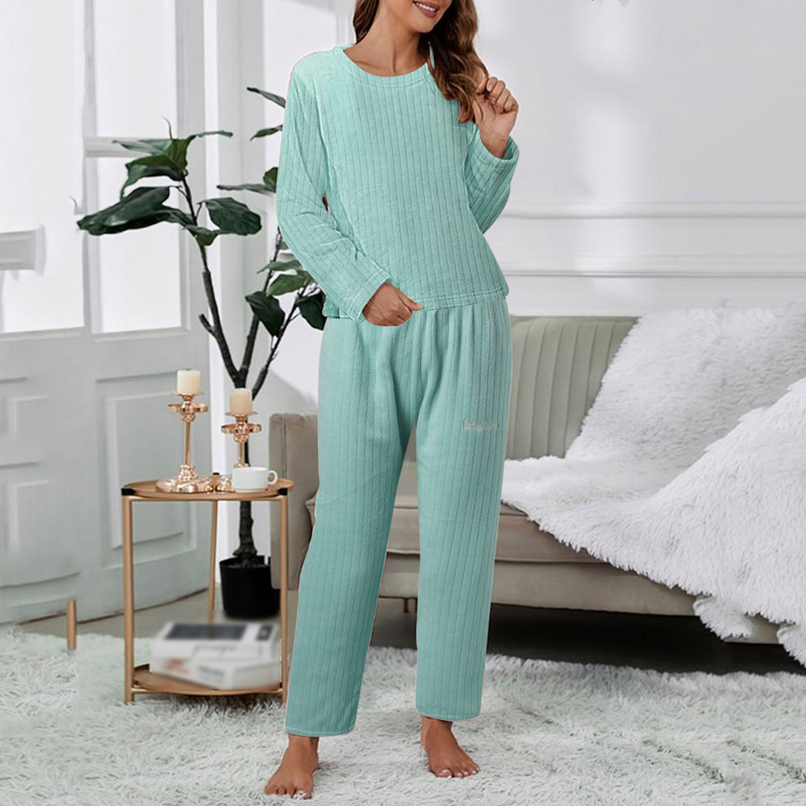 Pijama de Felpa Two Pieces