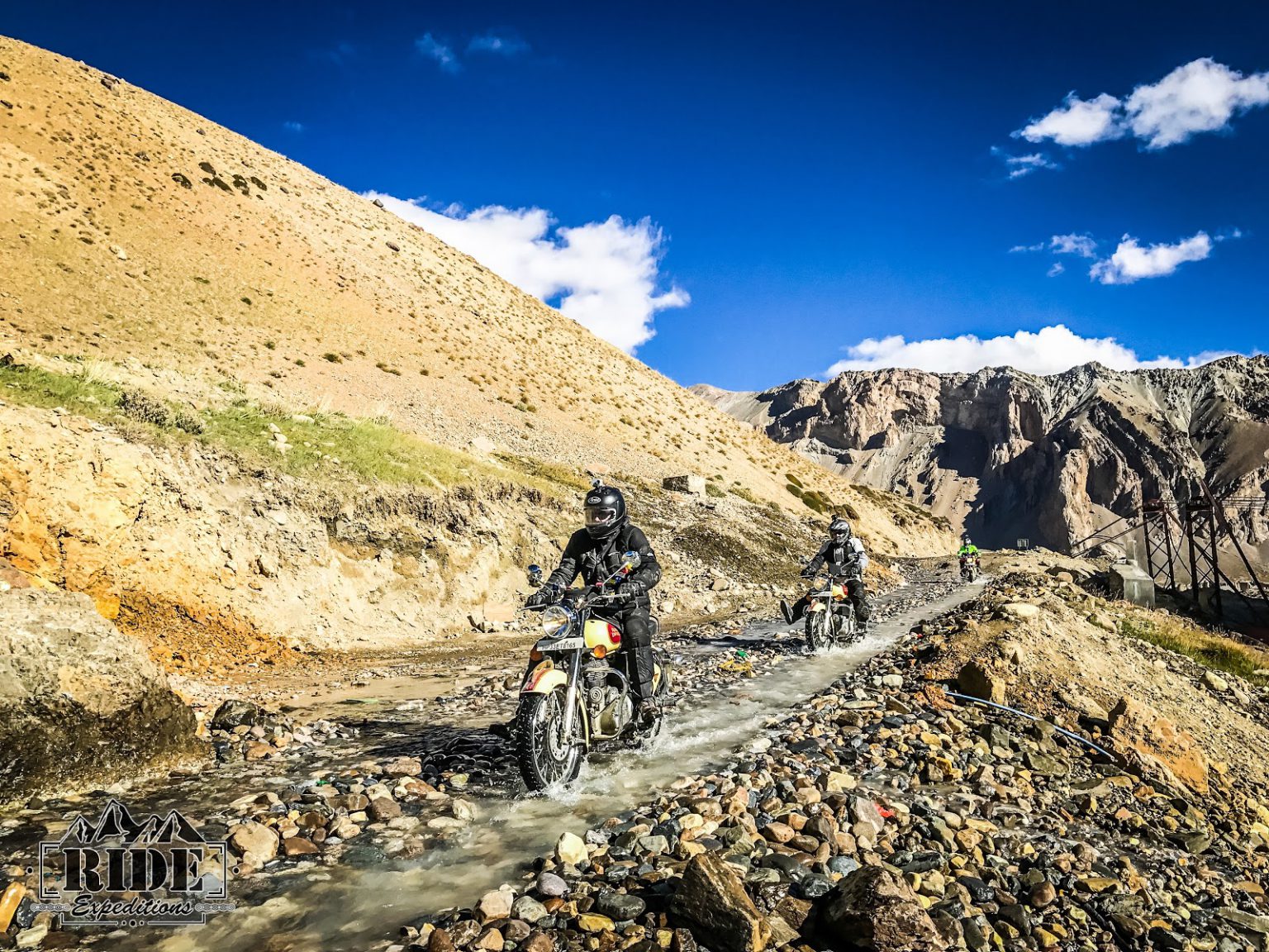 Mountain switchbacks in Uttarakhand