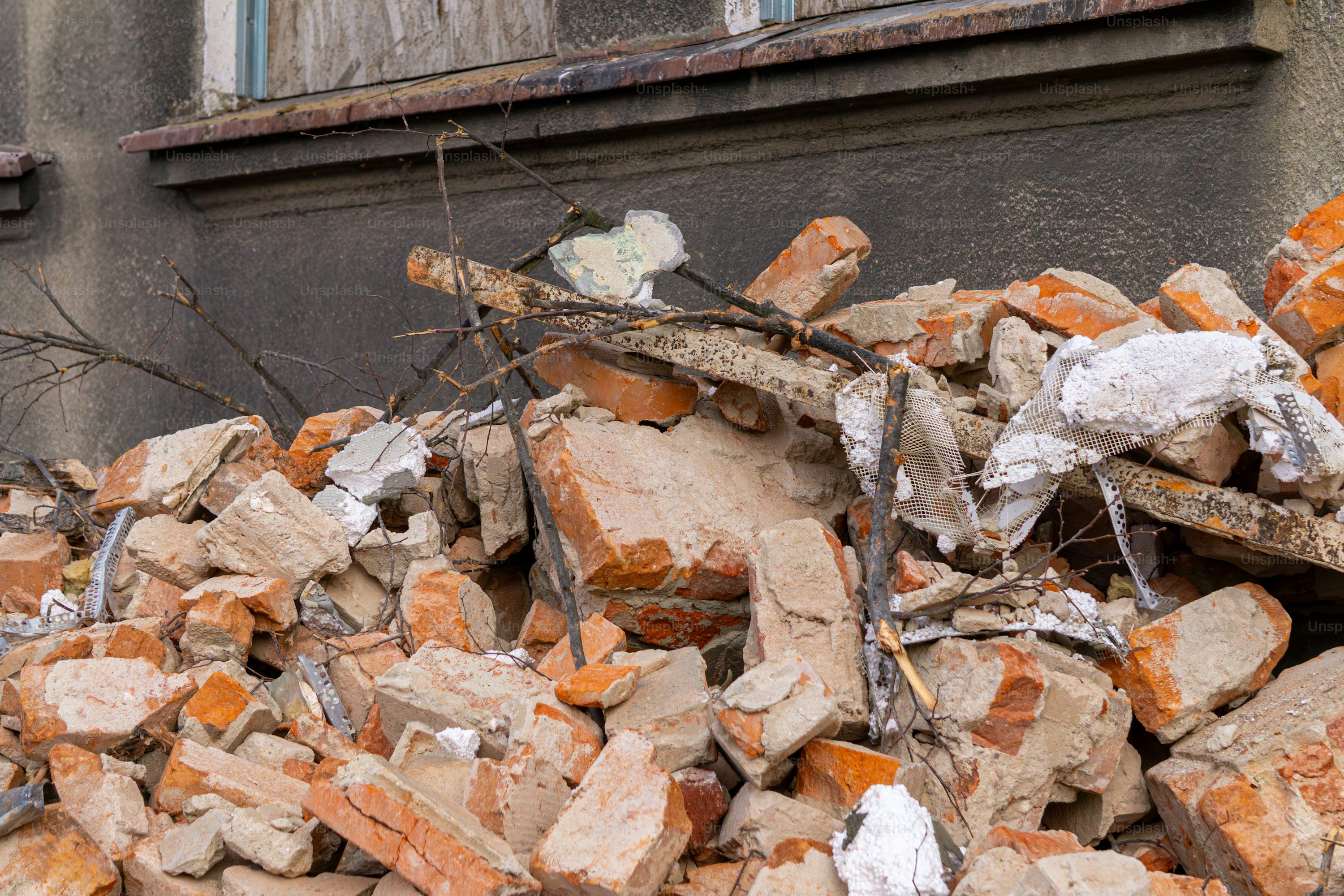 Construction debris removal in Dubai