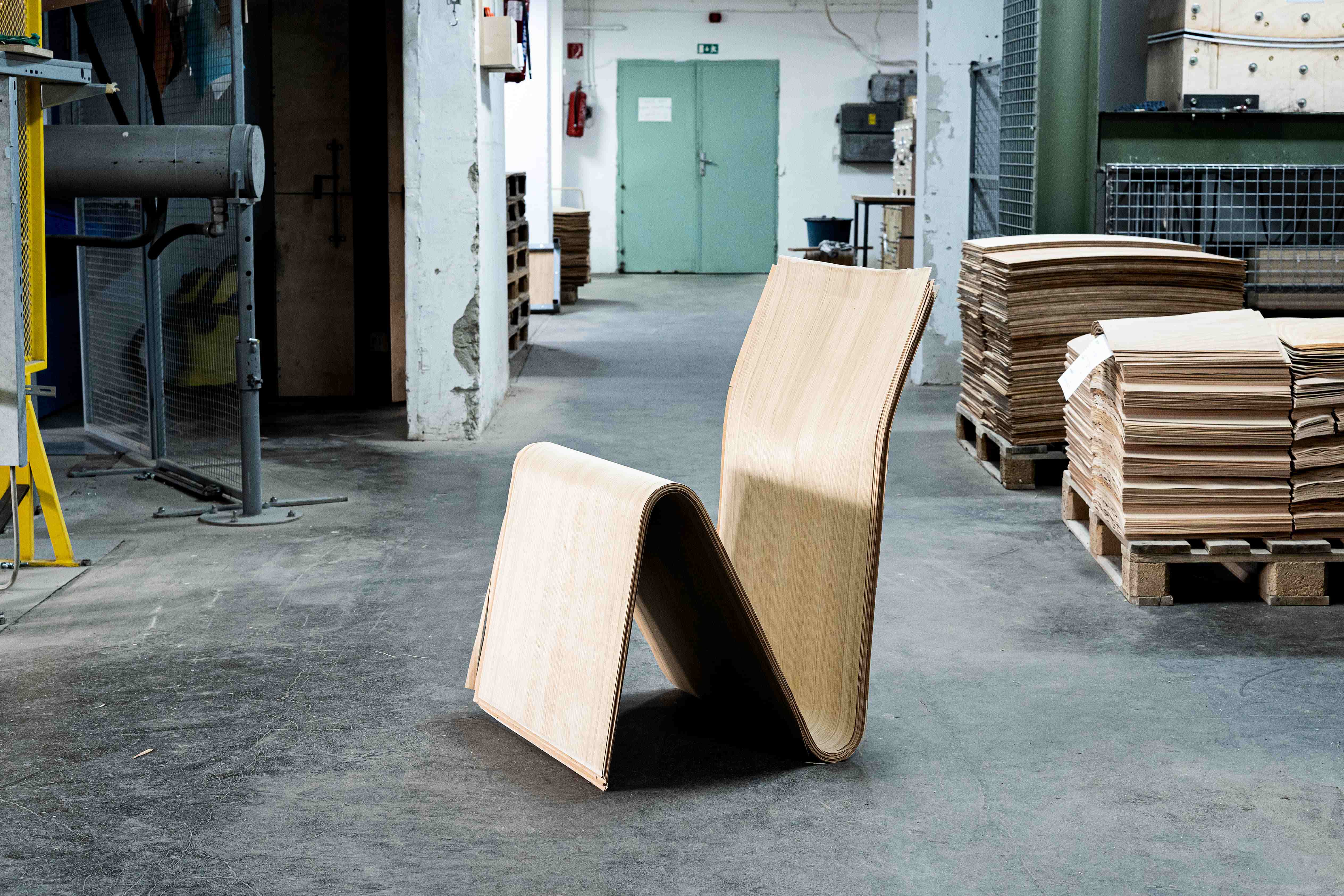 Objet : Chaise design ajourée