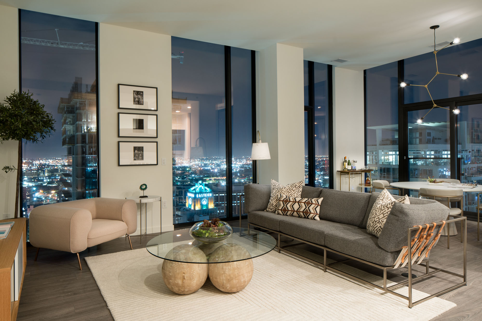 One Hudson Penthouse — Penthouse in West Village, New York